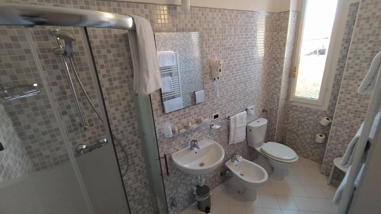 Albergo Moderno Lucca Eksteriør bilde