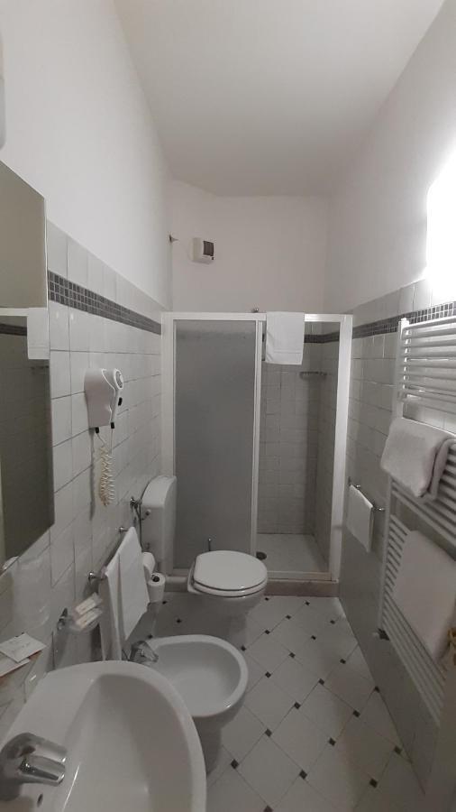 Albergo Moderno Lucca Eksteriør bilde