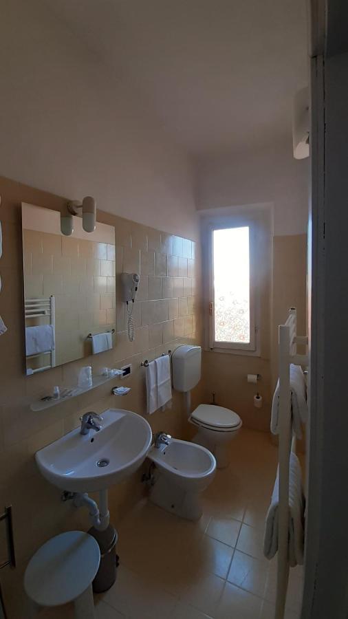 Albergo Moderno Lucca Eksteriør bilde