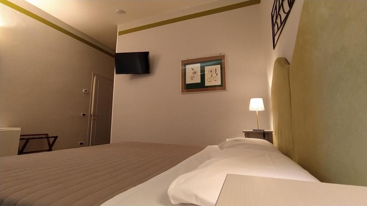 Albergo Moderno Lucca Eksteriør bilde