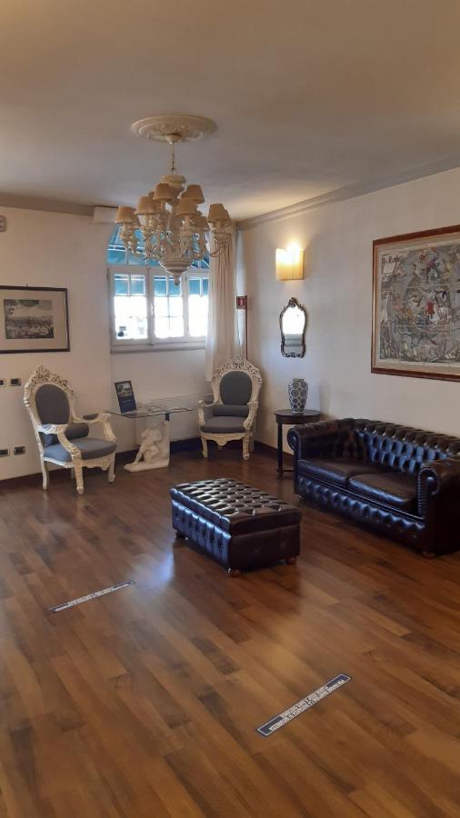 Albergo Moderno Lucca Eksteriør bilde